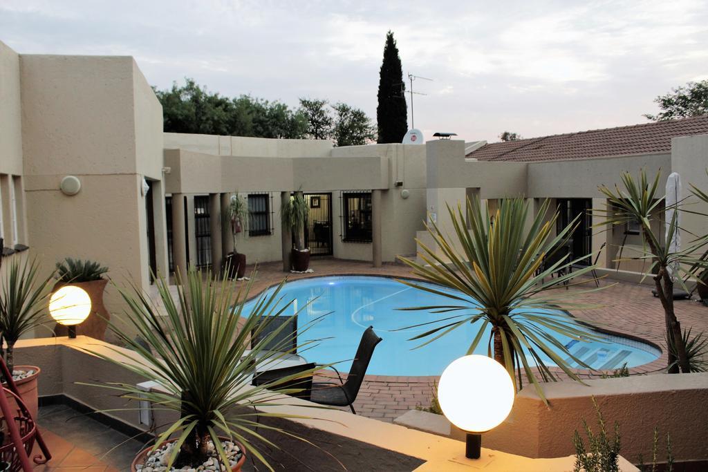 President Lodge Edenvale Exterior photo